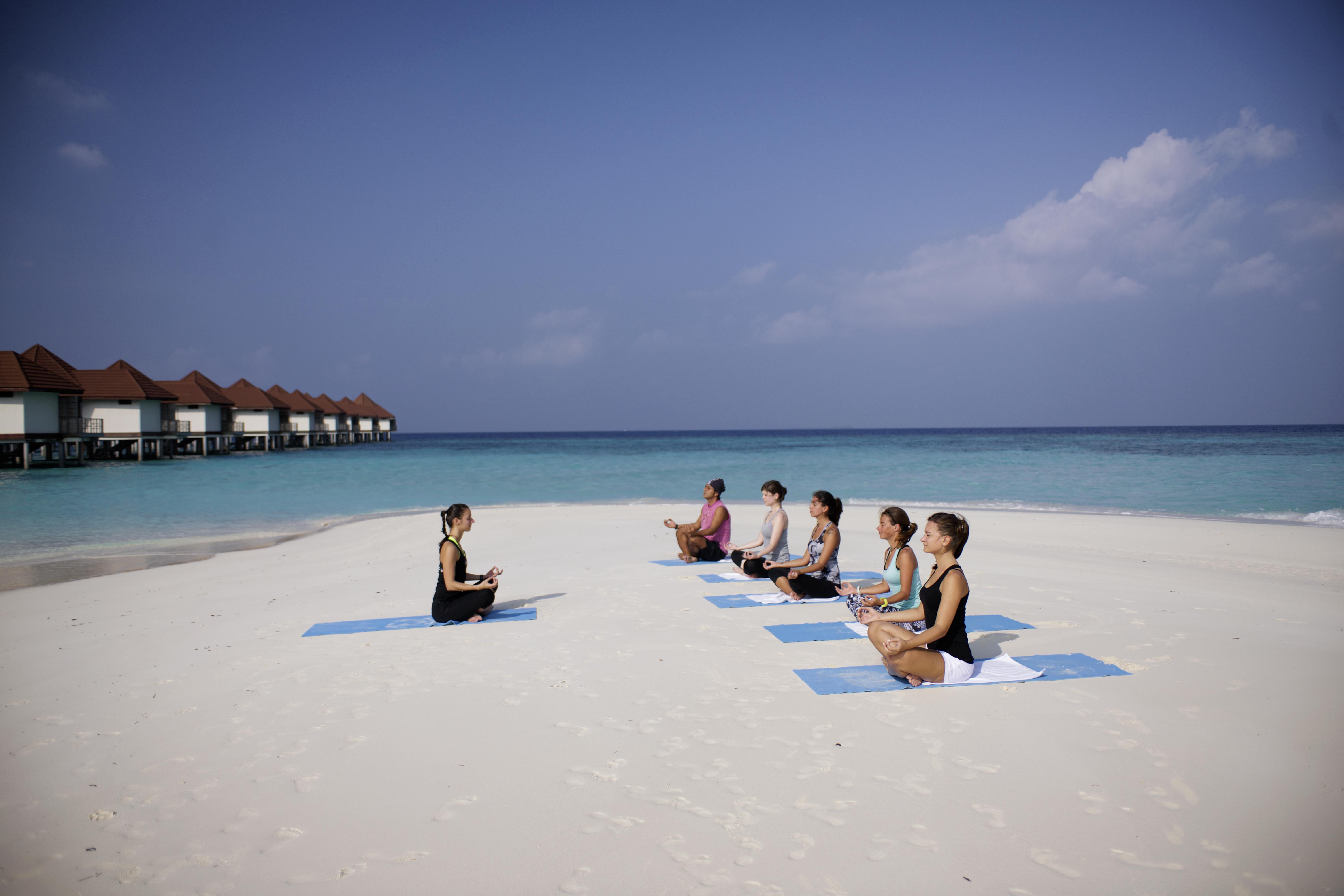 Robinson Maldives - Adults Only Hotel Meradhoo Exterior photo